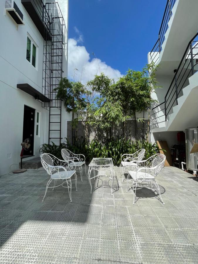J Spazio Apartelle And Cafe Baranghauon Exterior foto